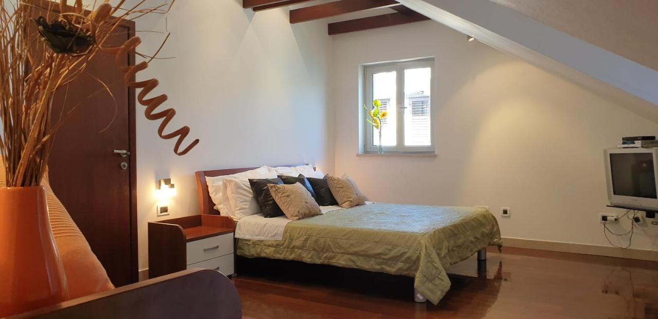 Villa Jade Apartments Front Row Sea View - Walk To Korcula Old Town Medvinjak Exterior photo