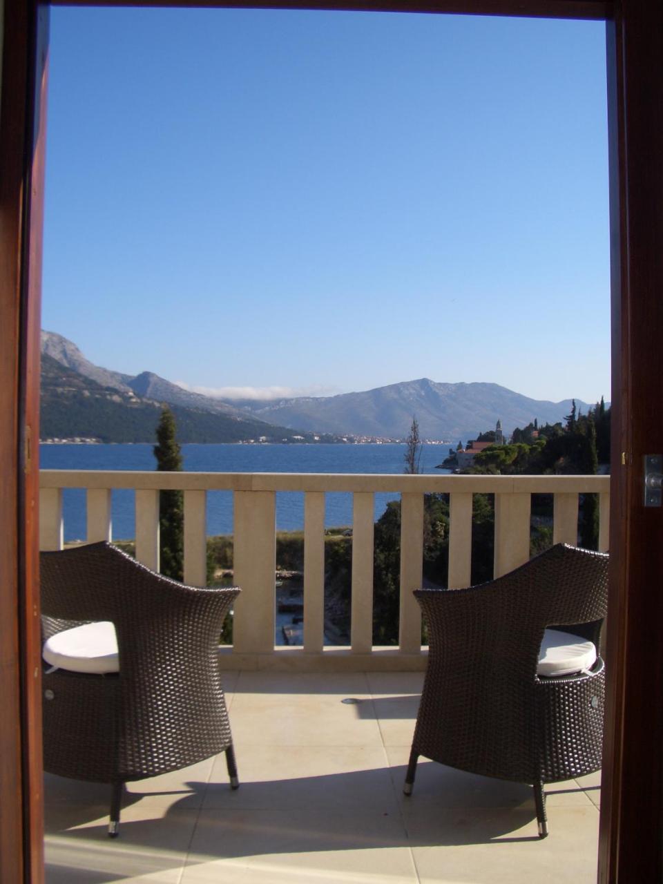 Villa Jade Apartments Front Row Sea View - Walk To Korcula Old Town Medvinjak Exterior photo